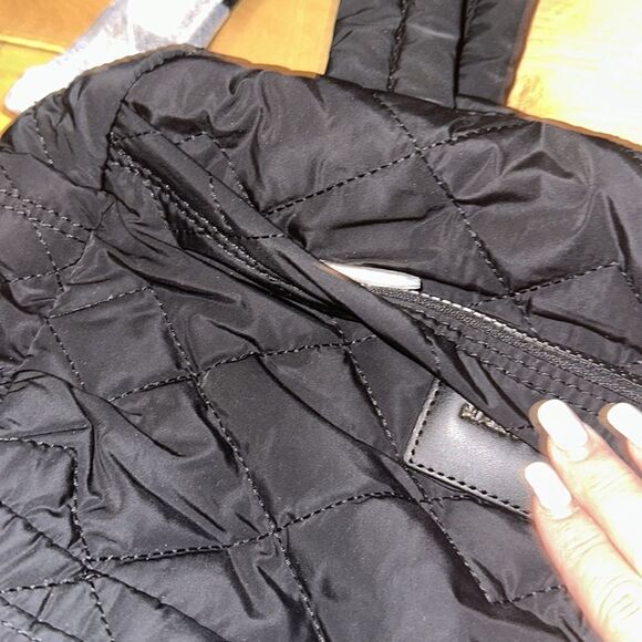 The Marc Jacobs Small Quilted Nylon Weekender Bag! - Picture 13 of 14